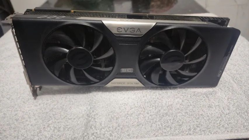 Placa de vídeo EVGA GeForce GTX 780 3GB  - Foto 4