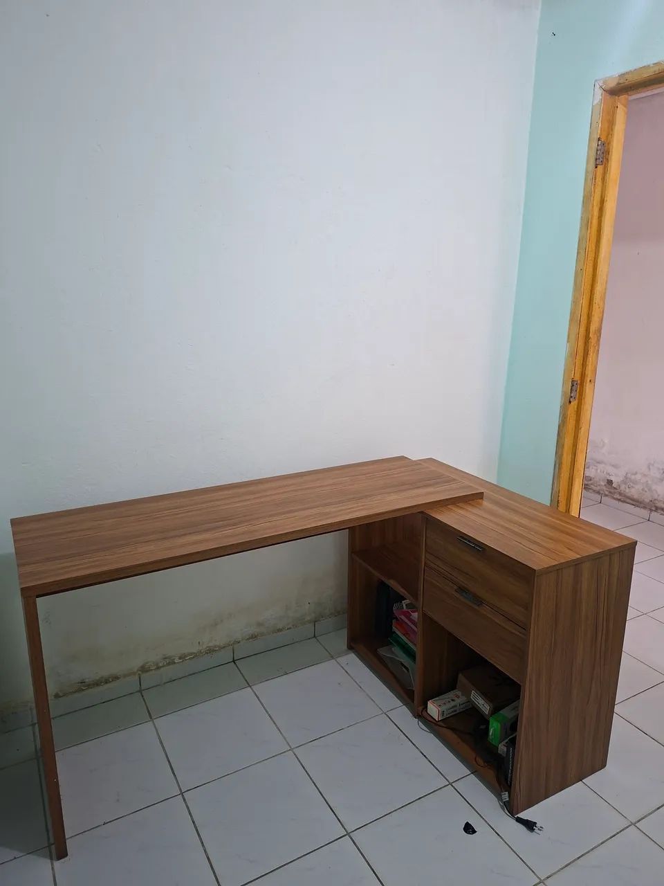 Escrivaninha seminova - Foto 3