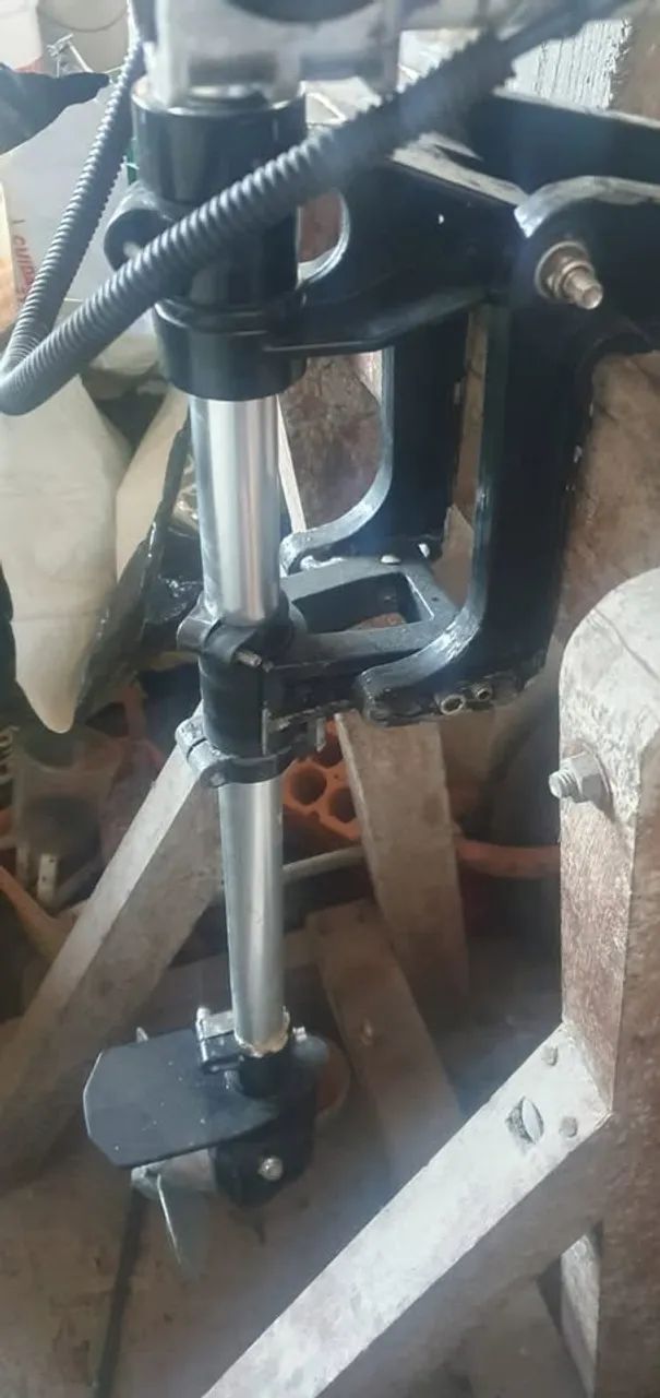 Motor de caiaque 2T 4hp - Foto 2