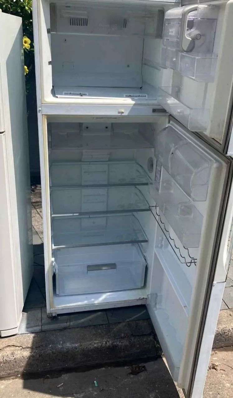 Vendo Geladeiras Usadas Funcionando Perfeitamente - Faço entrega a combinar!  - Foto 2