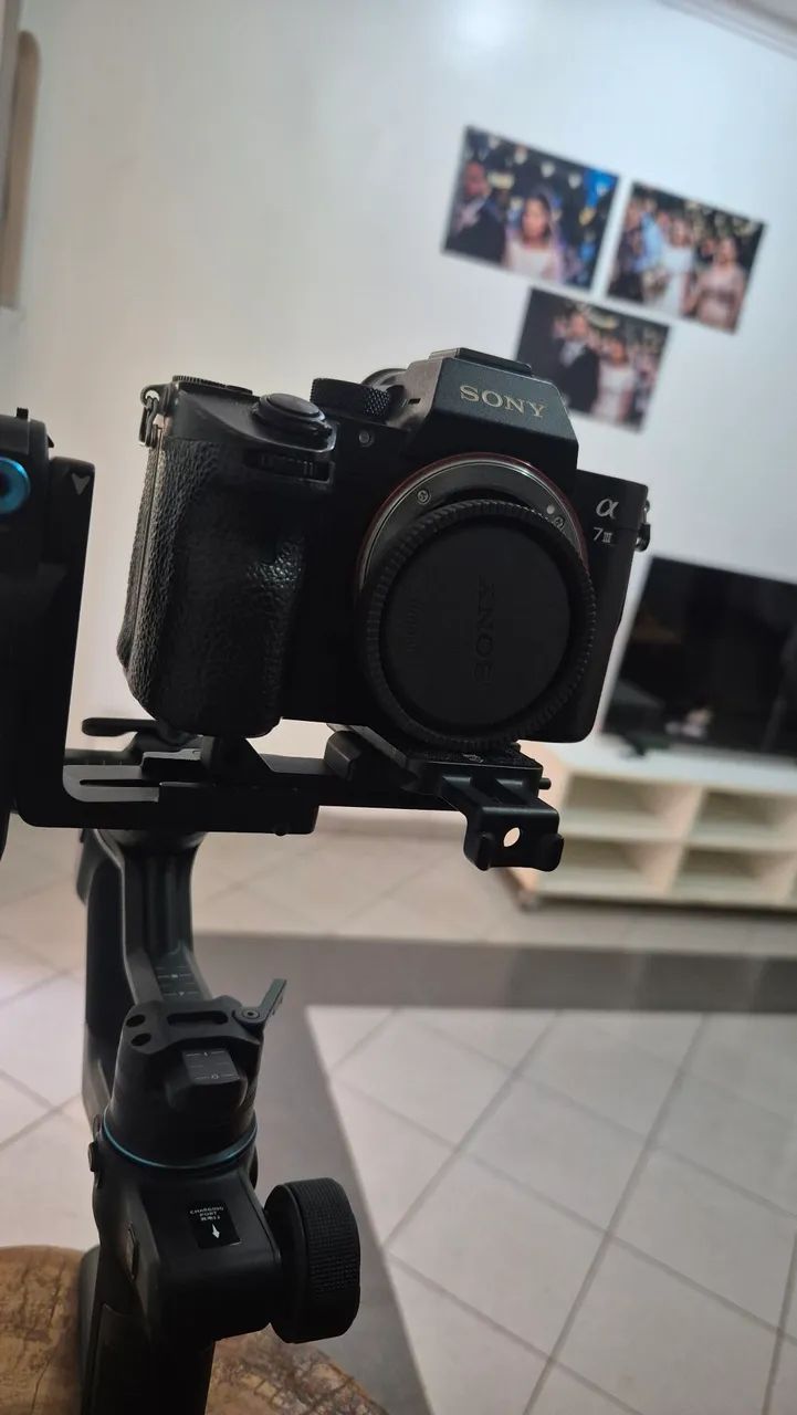 Camera Sony A7III - Foto 2