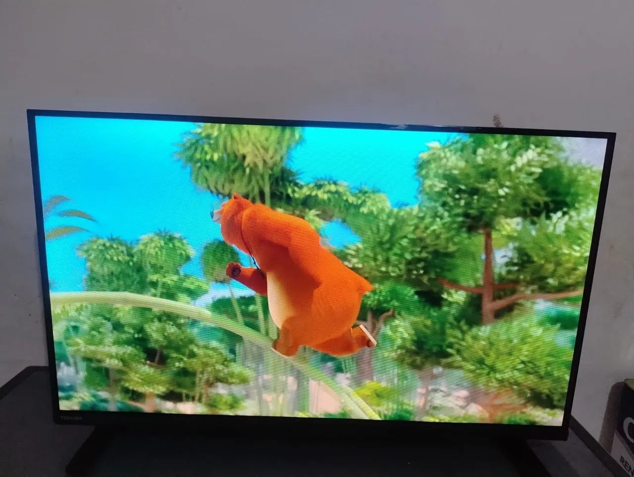 Smart TV Toshiba 32 polegadas bord infinita