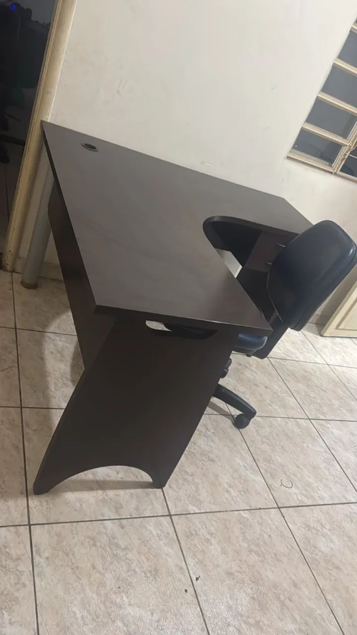 Mesa de Escritório com Cadeira - Foto 3