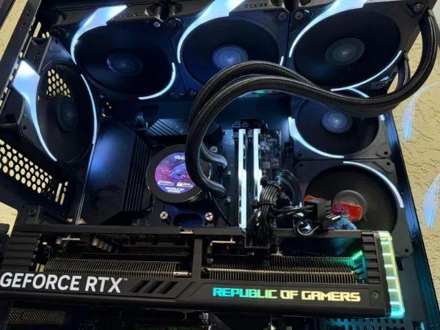 PC Gamer Ryzen 7 5700X + RTX 4060 Ti ROG Strix 8GB - Foto 2
