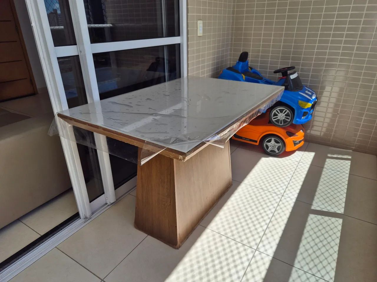 Mesa 4 lugares mdf com tampo de vidro