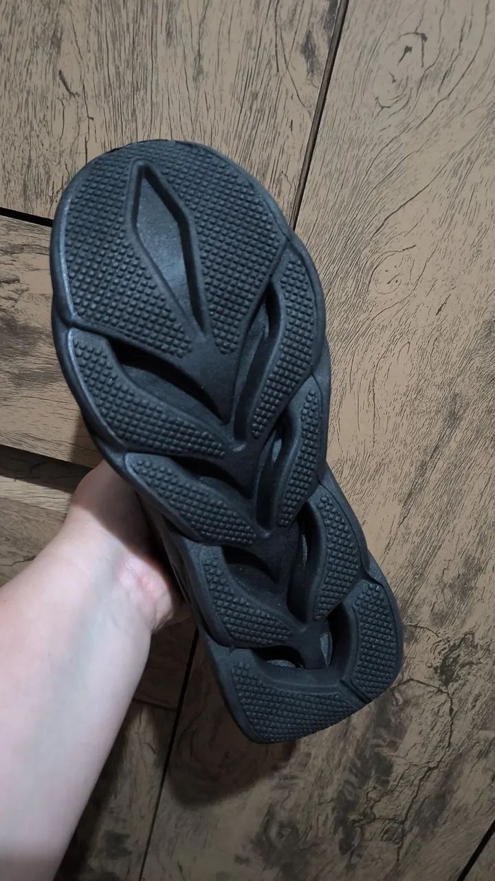 Tênis preto 40 - Foto 2