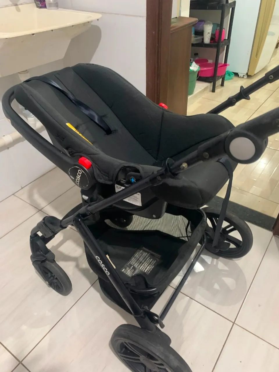 Carrinho de bebê + bebê conforto  - Foto 5