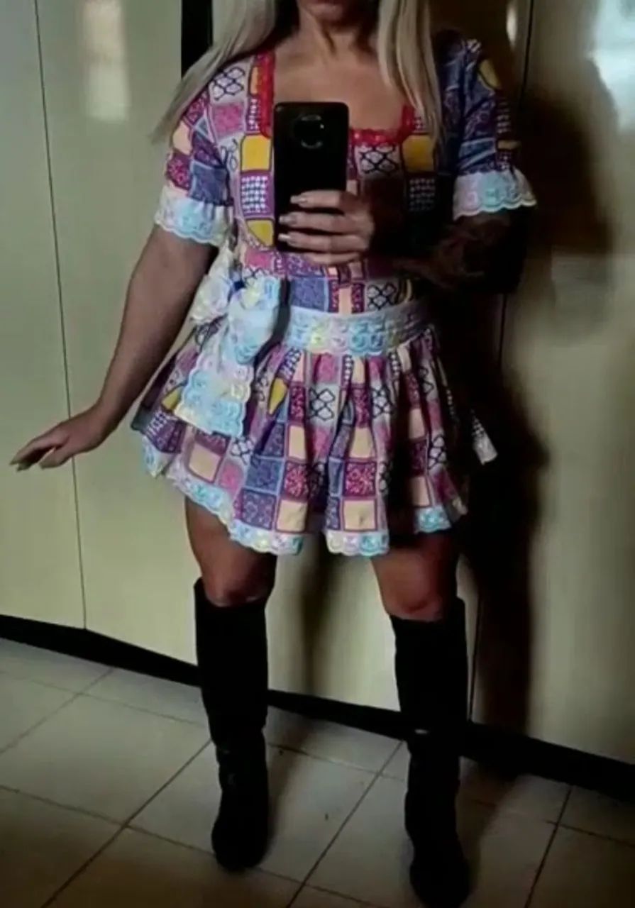 Vestido Junino Exclusivo com Bordado Inglês