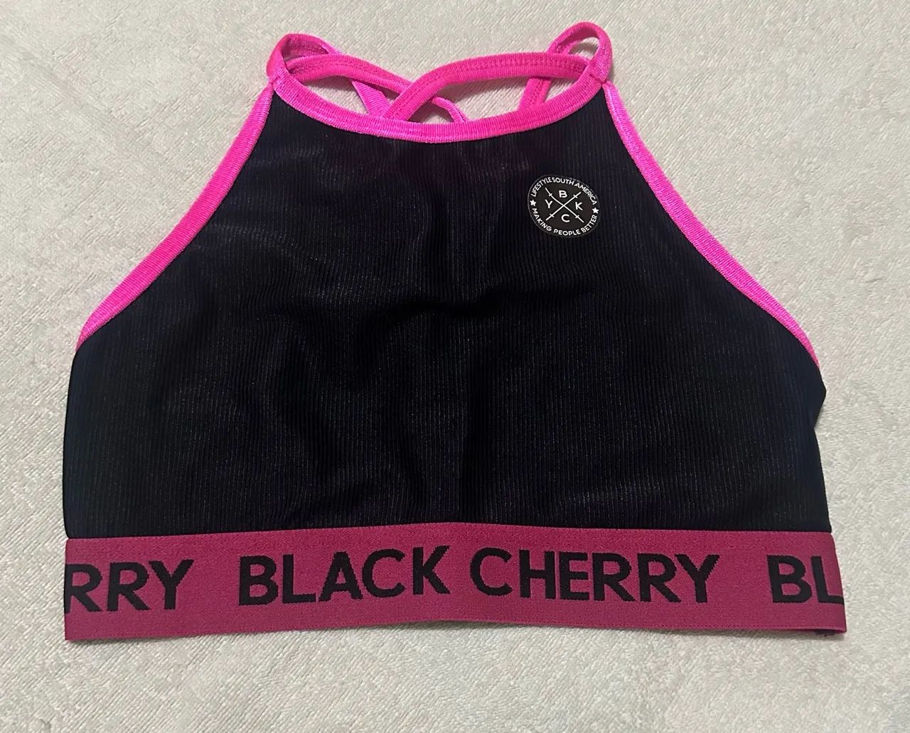 Conjunto de top e short da Black Cherry Tamanho M - Foto 3