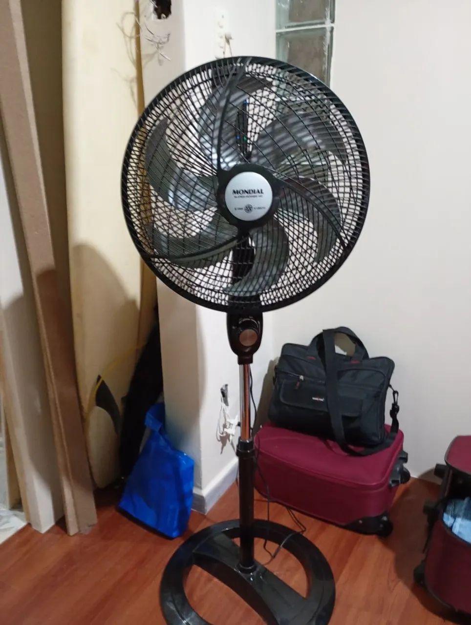 Ventilador de pé 