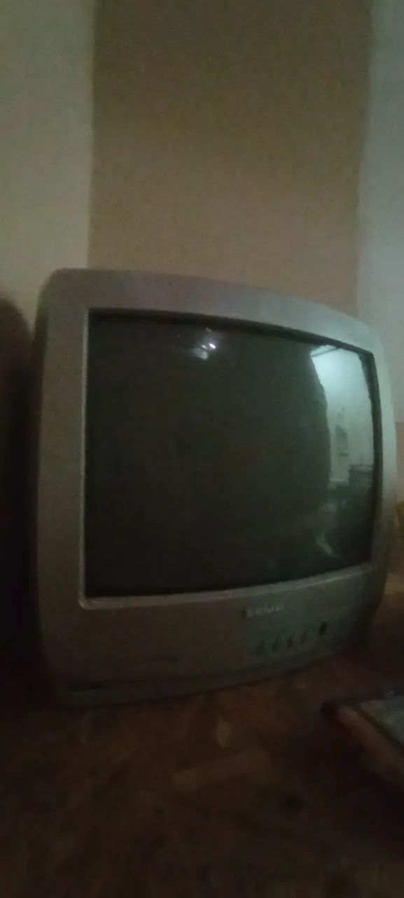 Tv de tubo com conversor 