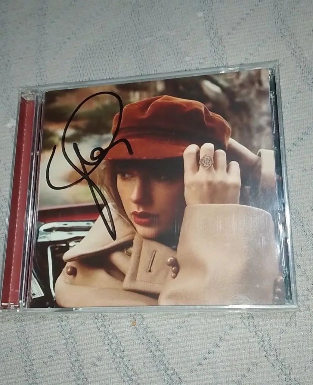 2 Cds Taylor Swift (autografados)