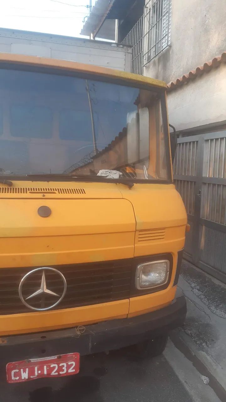 Caminhão pronto pra trabalhar 