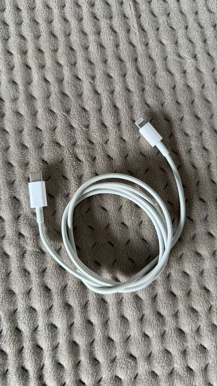 Vendo Iphone 14 Azul, 128 GB em perfeito estado de conservação - Foto 4