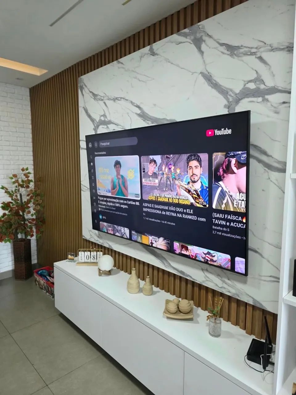 TV SAMSUNG 70 POLEGADAS  CRYSTAL UHD 4K