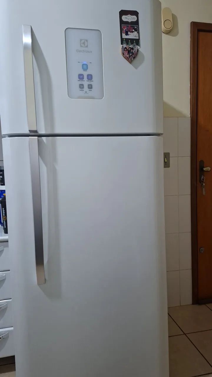 Vendo geladeira eletrolux  - Foto 2