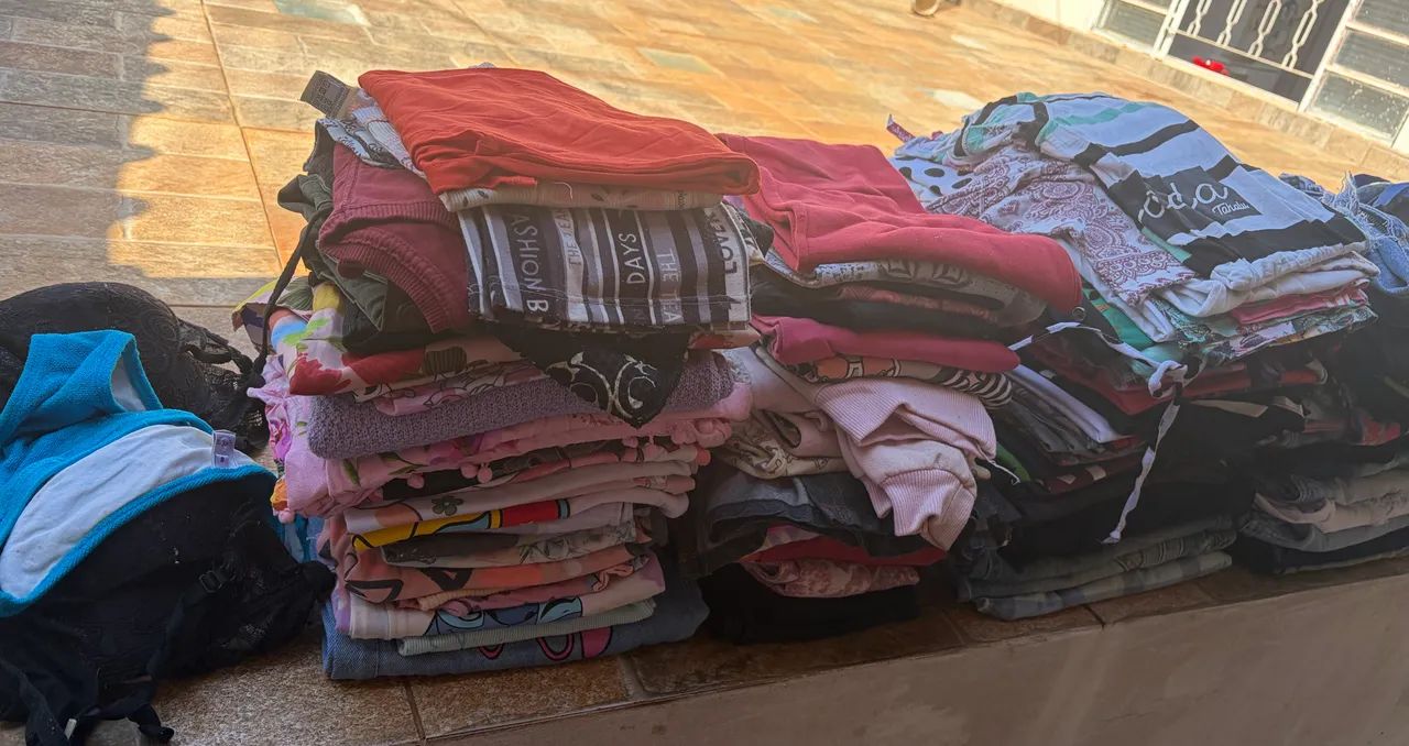 Lote de roupas  - Foto 2