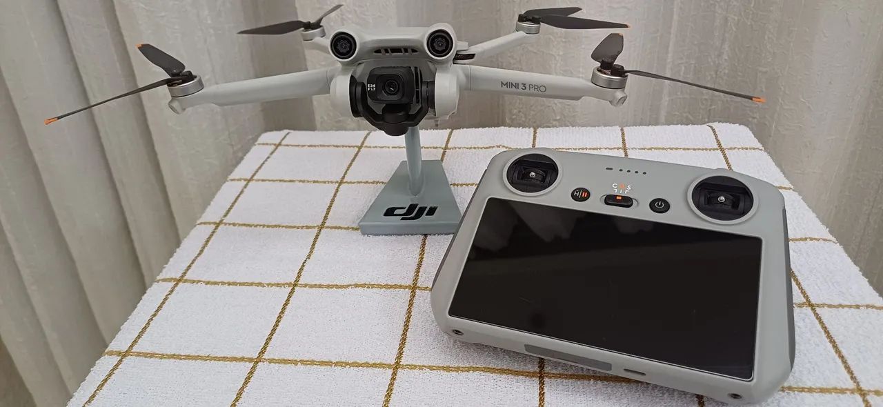 DJI Mini 3 Pro + Controle DJI RC + Case - Excelente Estado