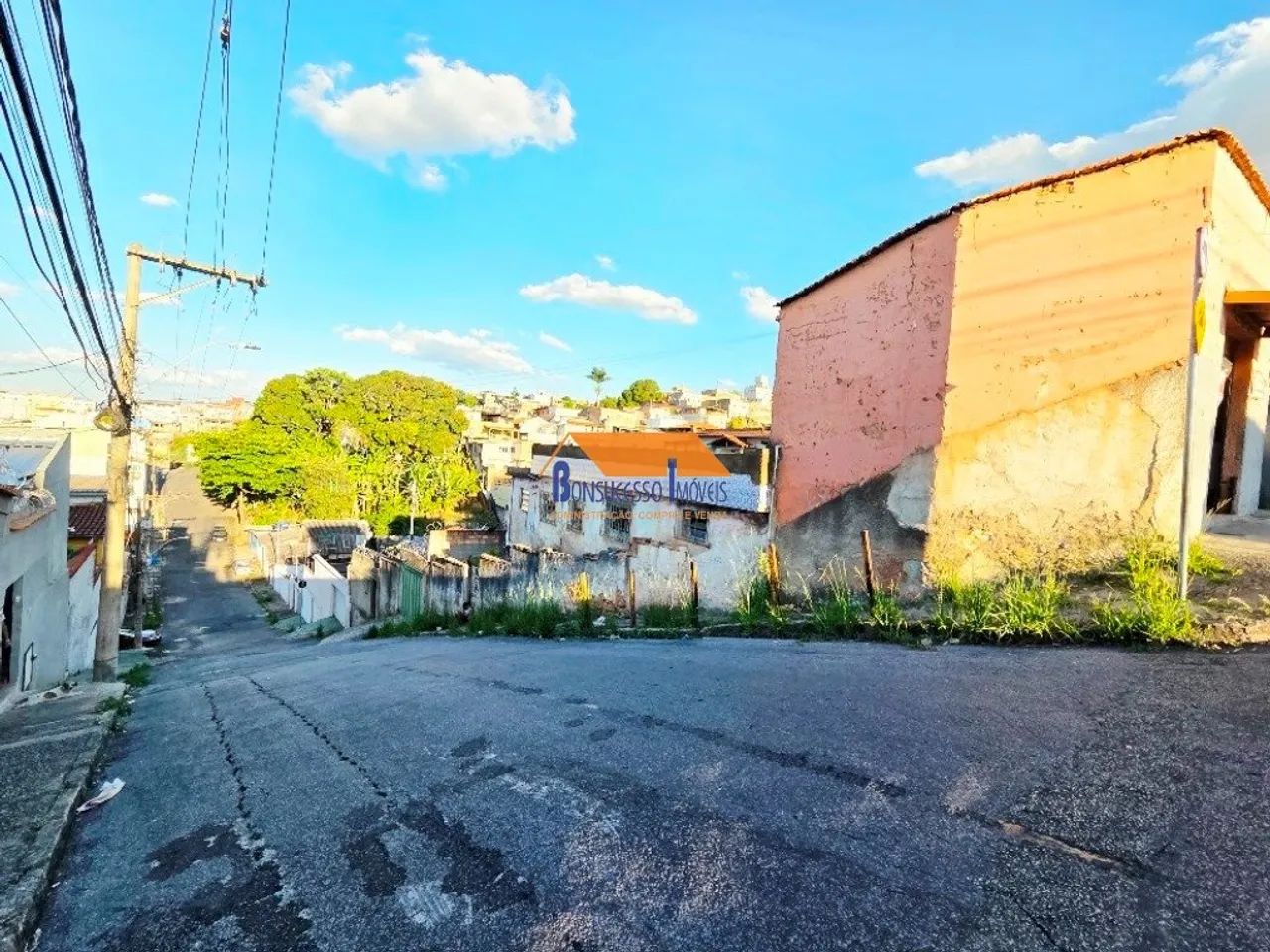 02 casas com 2 quartos, com lojas e quitinetes Bairro Santo andre - Foto 2