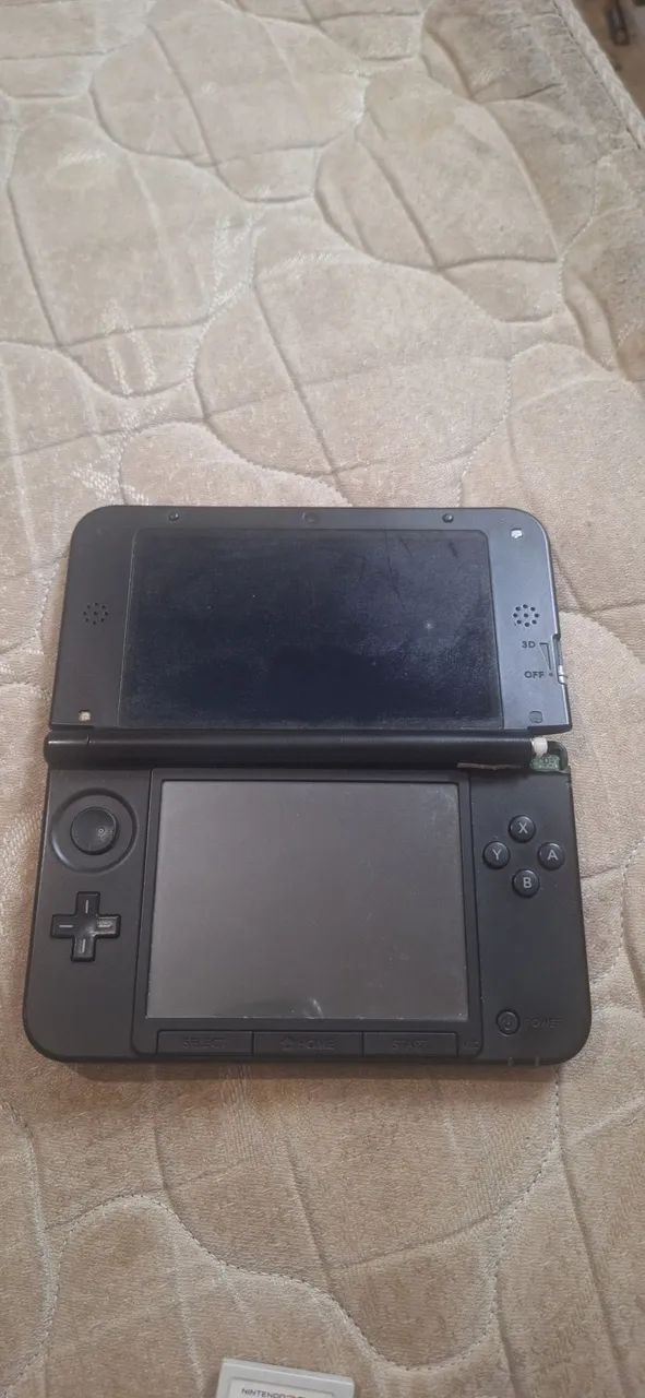 Nintendo 3ds XL funcionando normalmente + Pokemon Y + Pokemon Omega Ruby