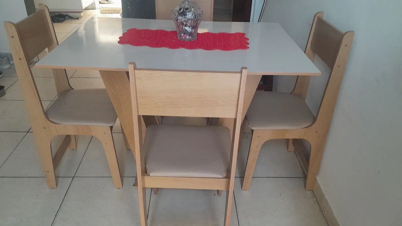 Mesa de jantar 4 cadeiras  - Foto 5