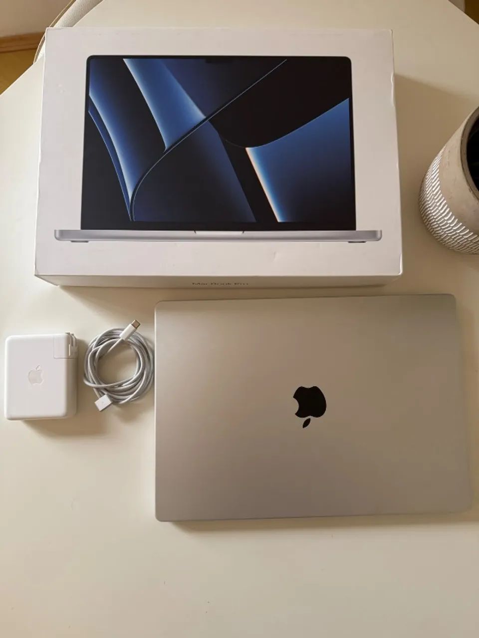 MACKBOOK PRO APPLE TELA 16