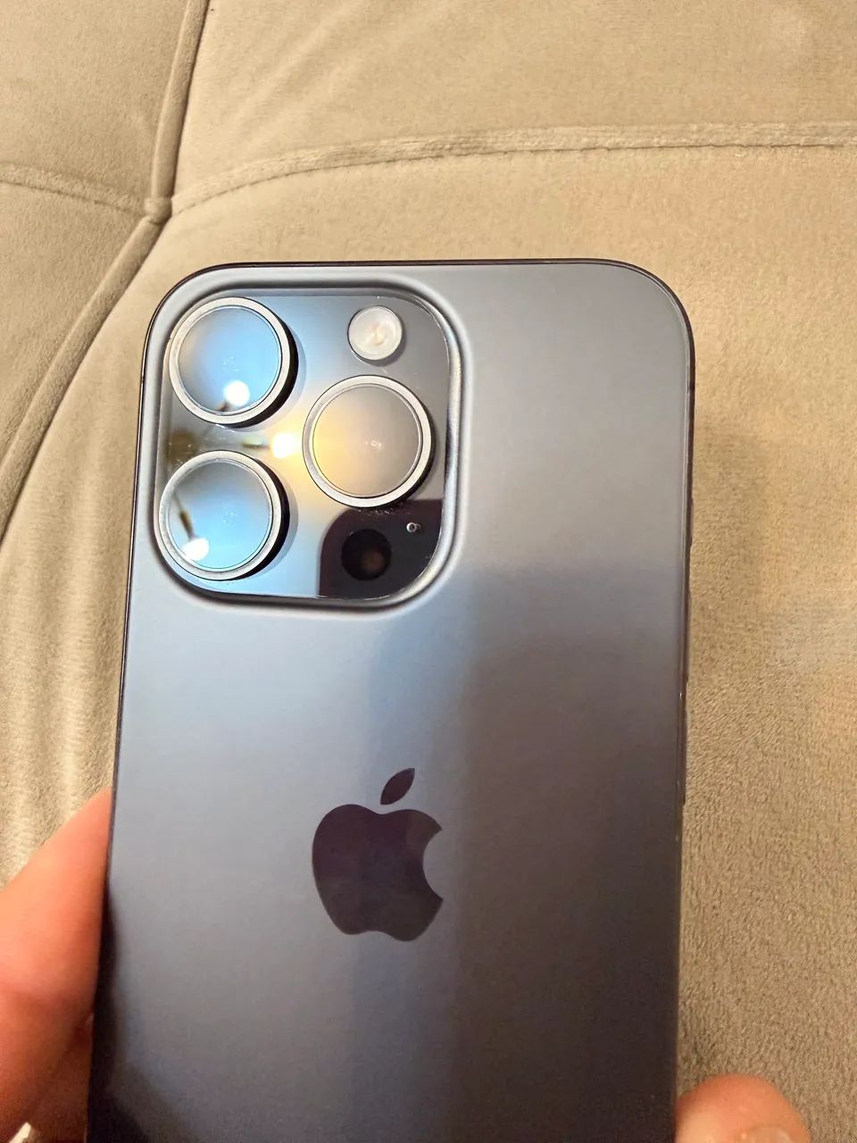 iPhone 15 Pro - 256gb - Muito novo