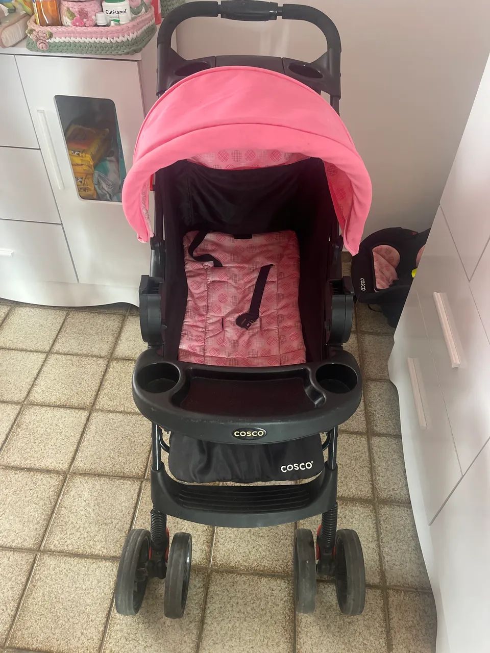 Vendo carrinho de bebê 
