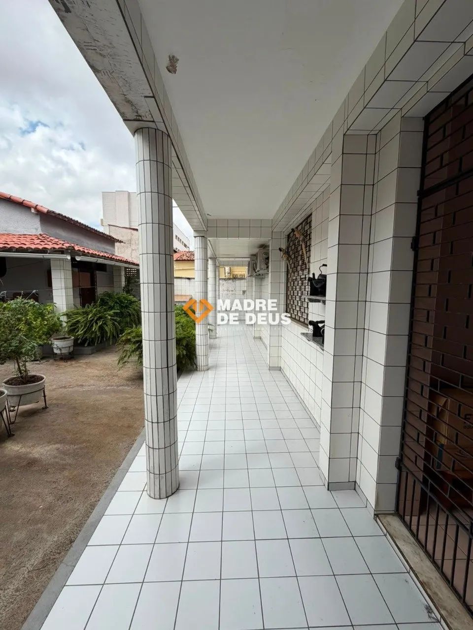 Casa Duplex ampla e super bem conservada na Parquelândia. - Foto 5