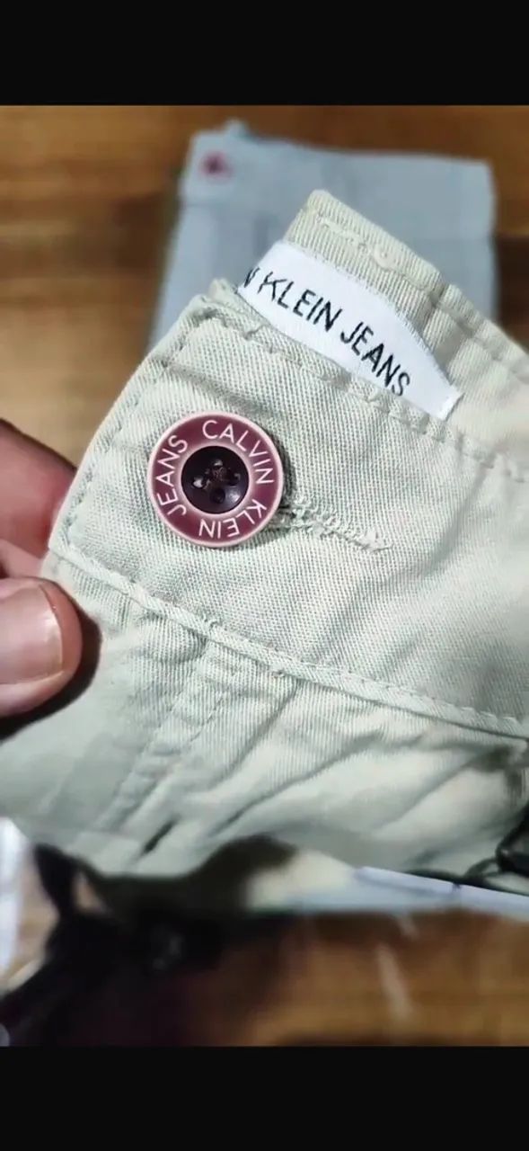 Bermudas Sarja *Calvin Klein*   - Foto 3