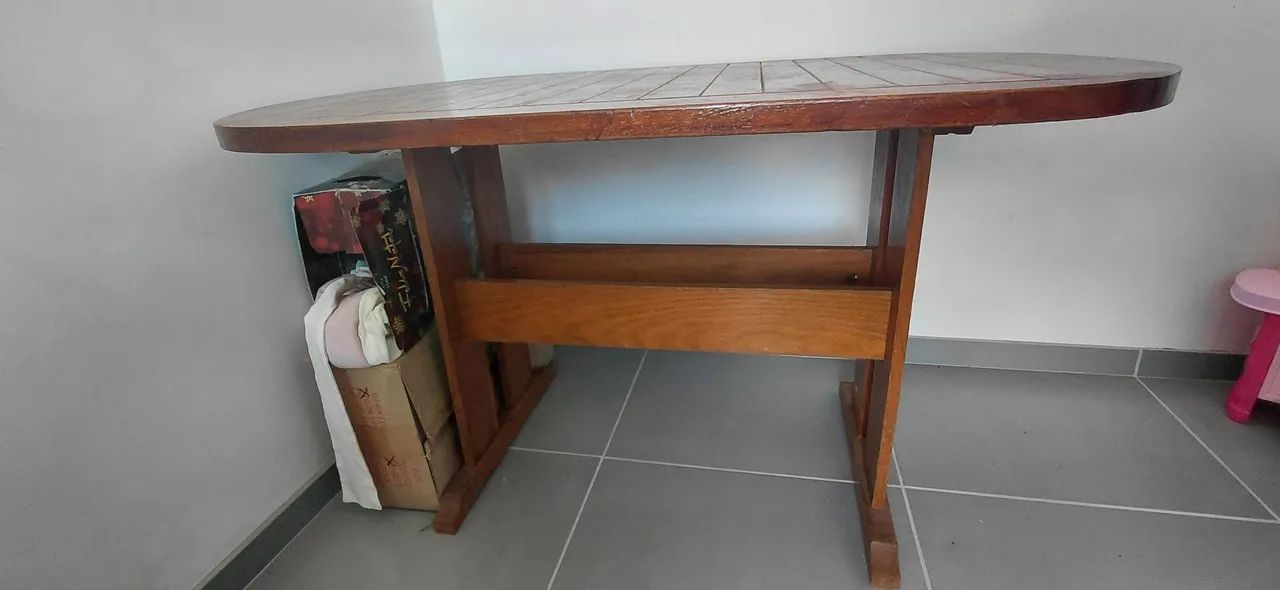 VENDO MESA DE MADEIRA - Foto 2