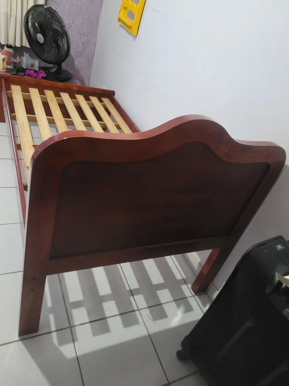 CAMA SOLTEIRO DE MADEIRA - Foto 2