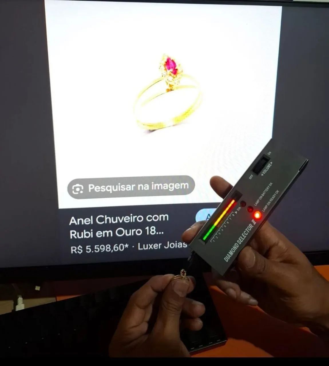 Anel Ouro 18k com 10 diamantes e rubi - Foto 2