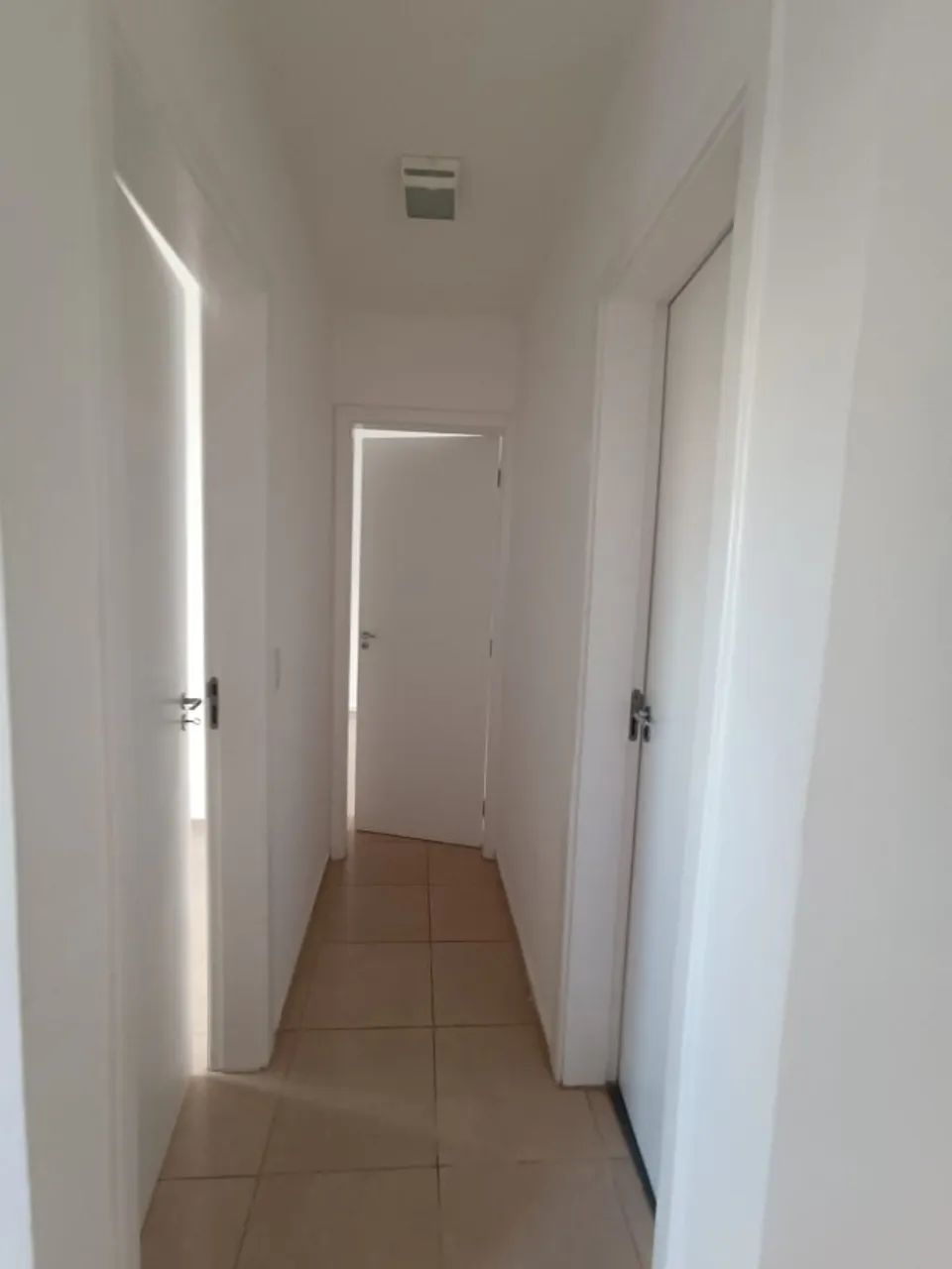 Apartamento 2 quartos com suíte e sacada condomínio chapada imperial - Foto 5