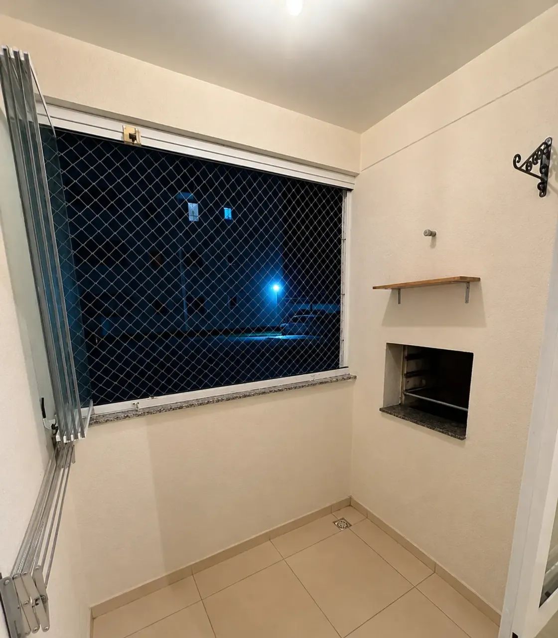 Apartamento terreo com 2 quartos e sacada com churrasqueira no bairro São Sebastião - Foto 5