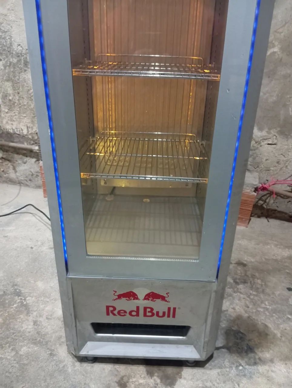 Vendo expositor red Bull funcionando perfeitamente  - Foto 3