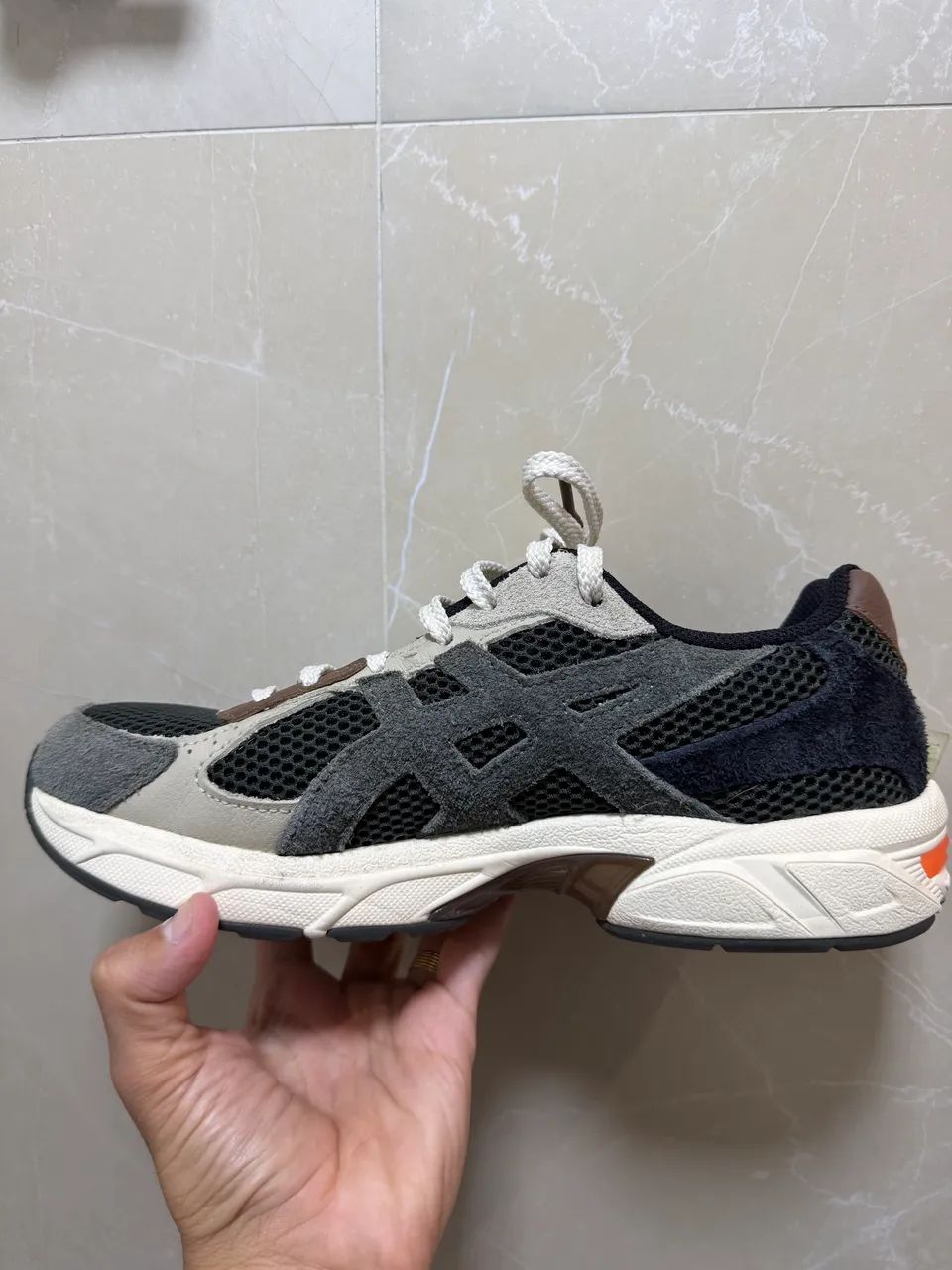 Asics 1130 x HAL Studios  - Foto 5