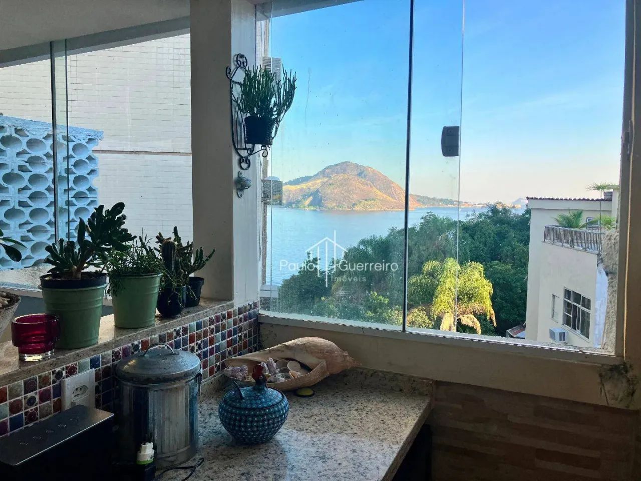 Casa Triplex com Elevador e Fotovoltaica no Ingá - Foto 5