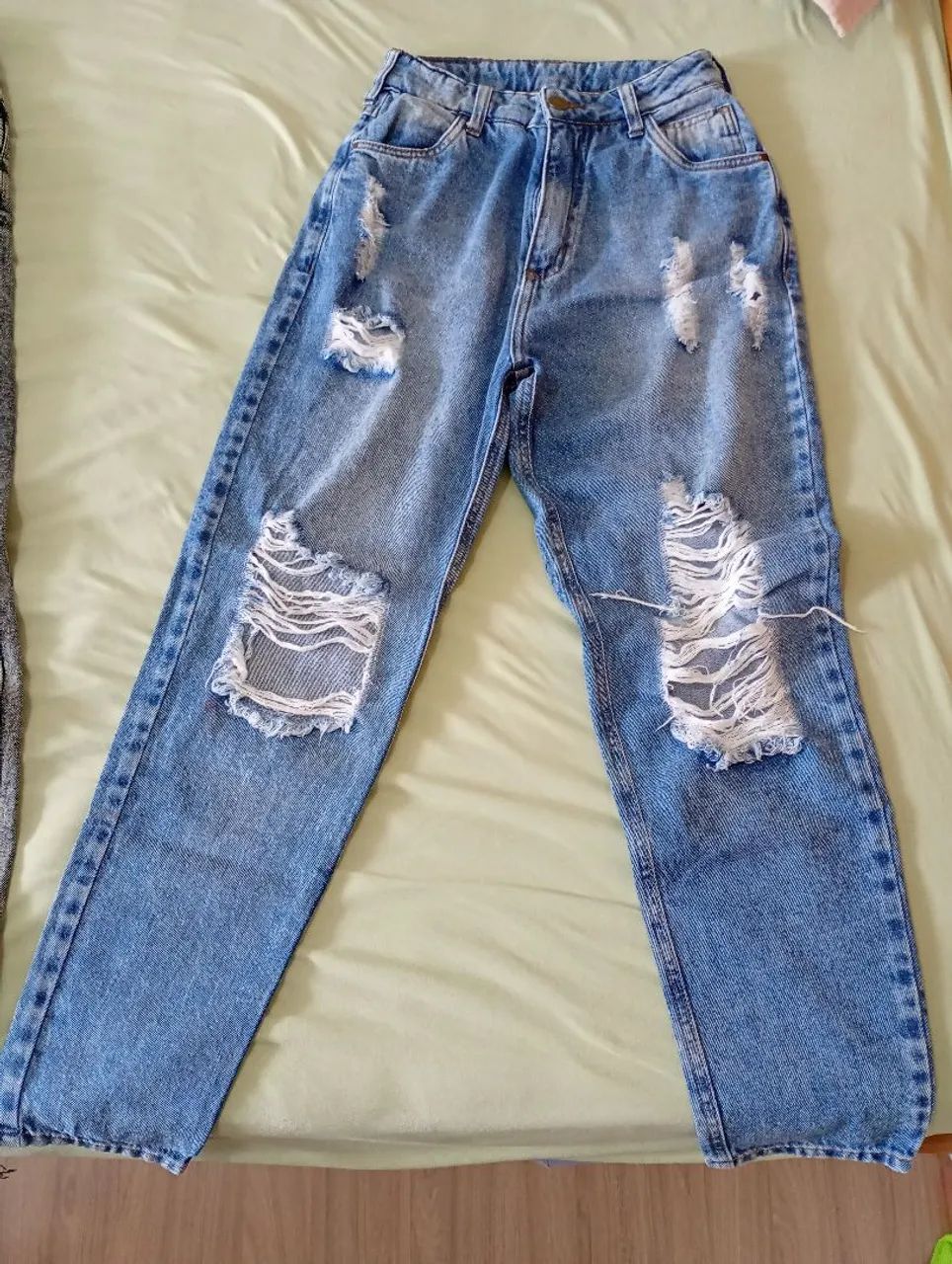 Calça jeans semi nova 
