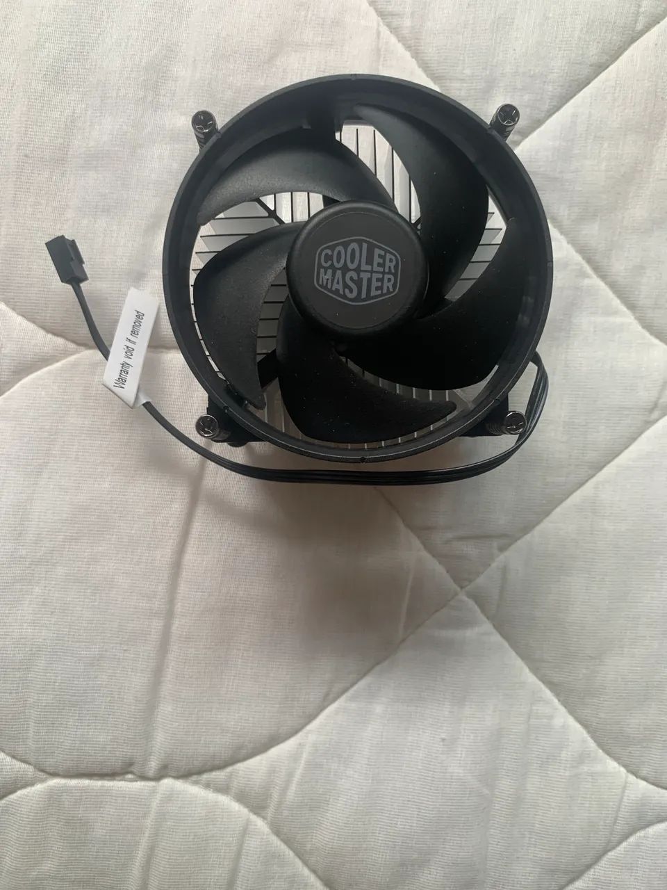 Cooler Master i30 novo
