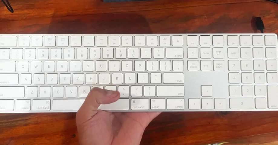 Apple Magic Keyboard com Teclado Numérico (Modelo A1843) - Foto 3