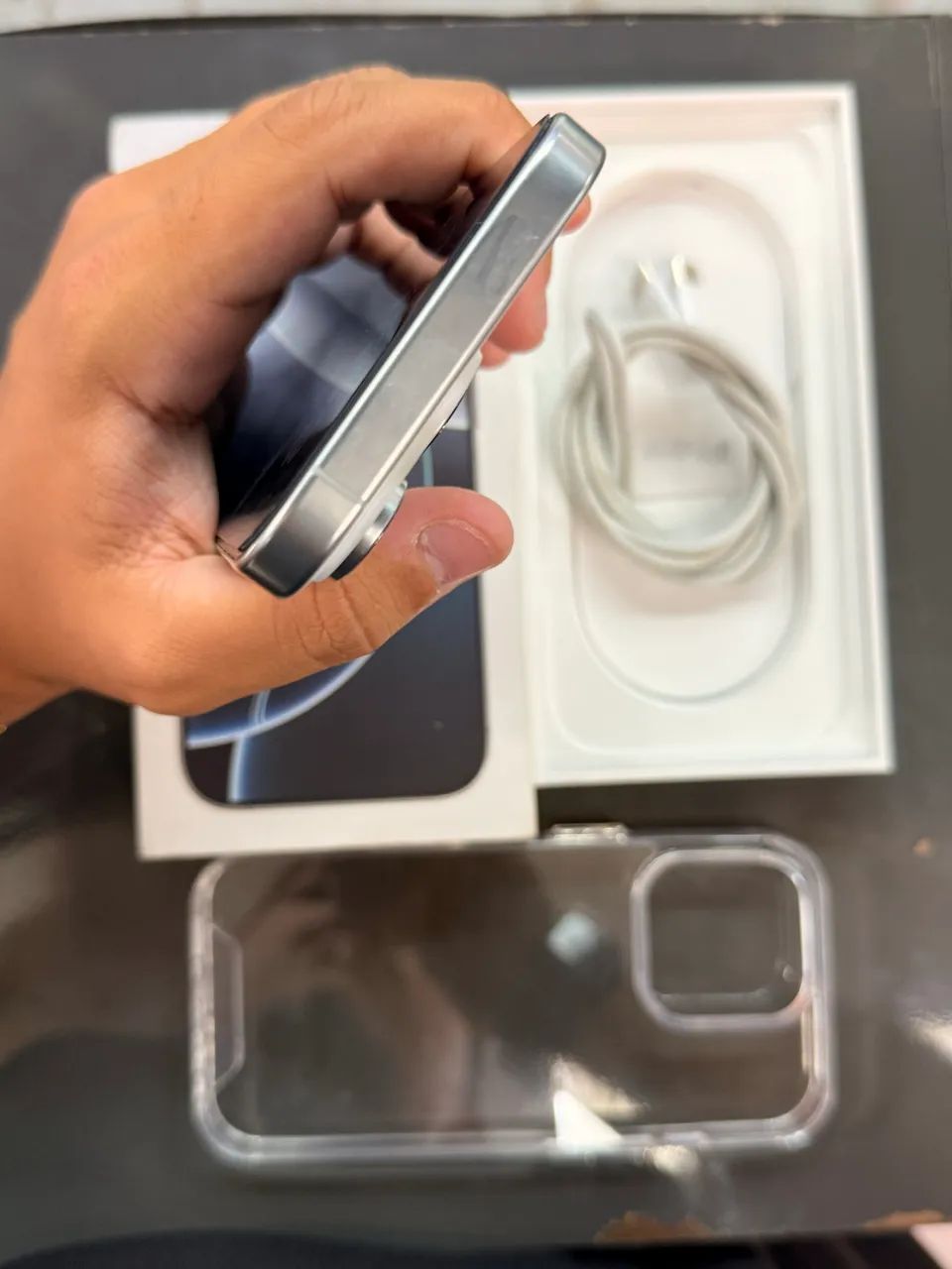 IPHONE 16 PRO 256GB WHITE TITANIUM  - Foto 3