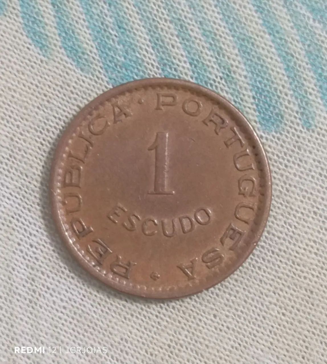 Moeda xe 1 escudo Moçambique 1974  - Foto 2
