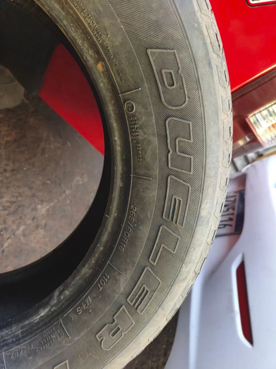Pneu Bridgestone 265/60R18 - Foto 2