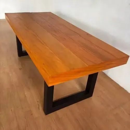 Conjunto Mesa de Madeira Maciça +  Cadeiras - Foto 5