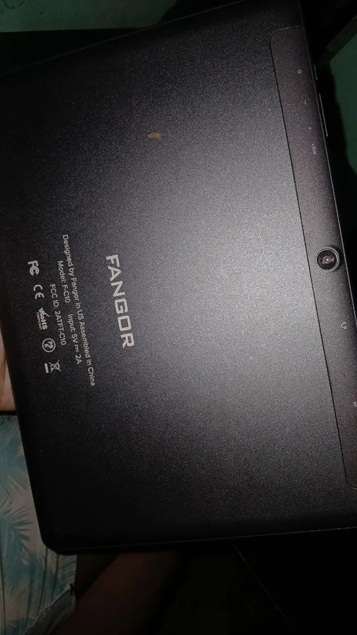 Tablet Fangor C10 (Display e Vidro Danificado)