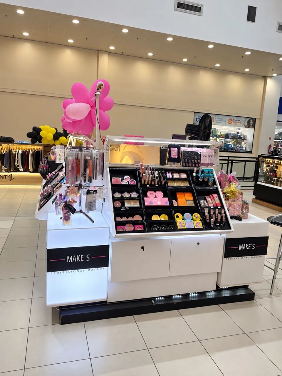 Quiosque comercial completo + móveis, equipamentos e estoque