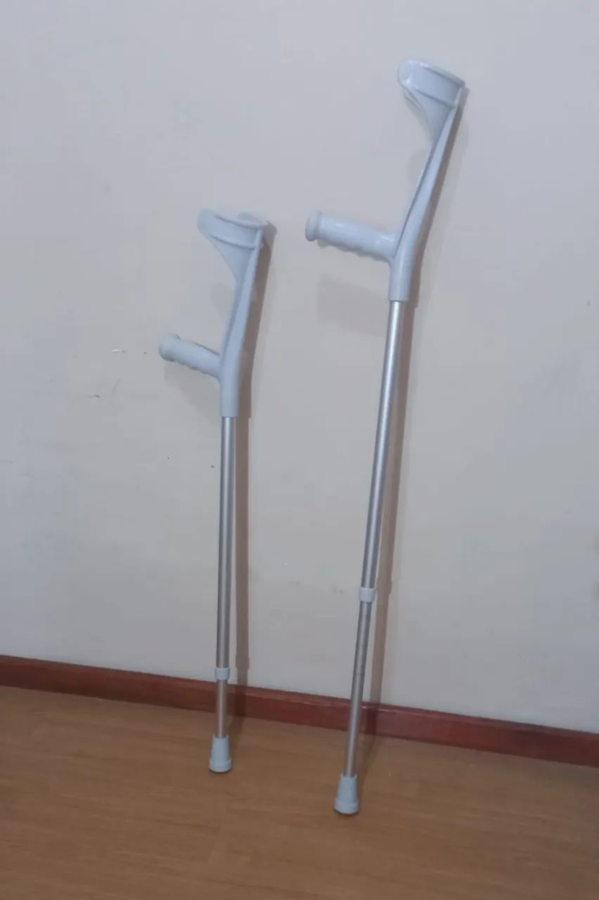Par de Muletas ( Novinho) - Foto 2