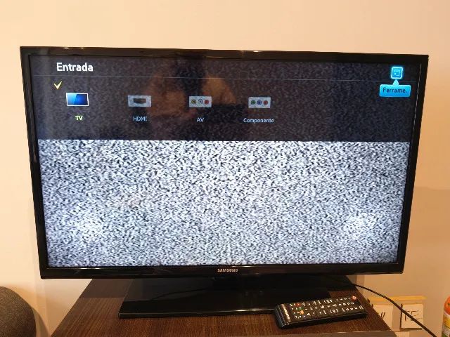 TV LED HD de 32" Samsung - UN32FH4205G - Foto 2