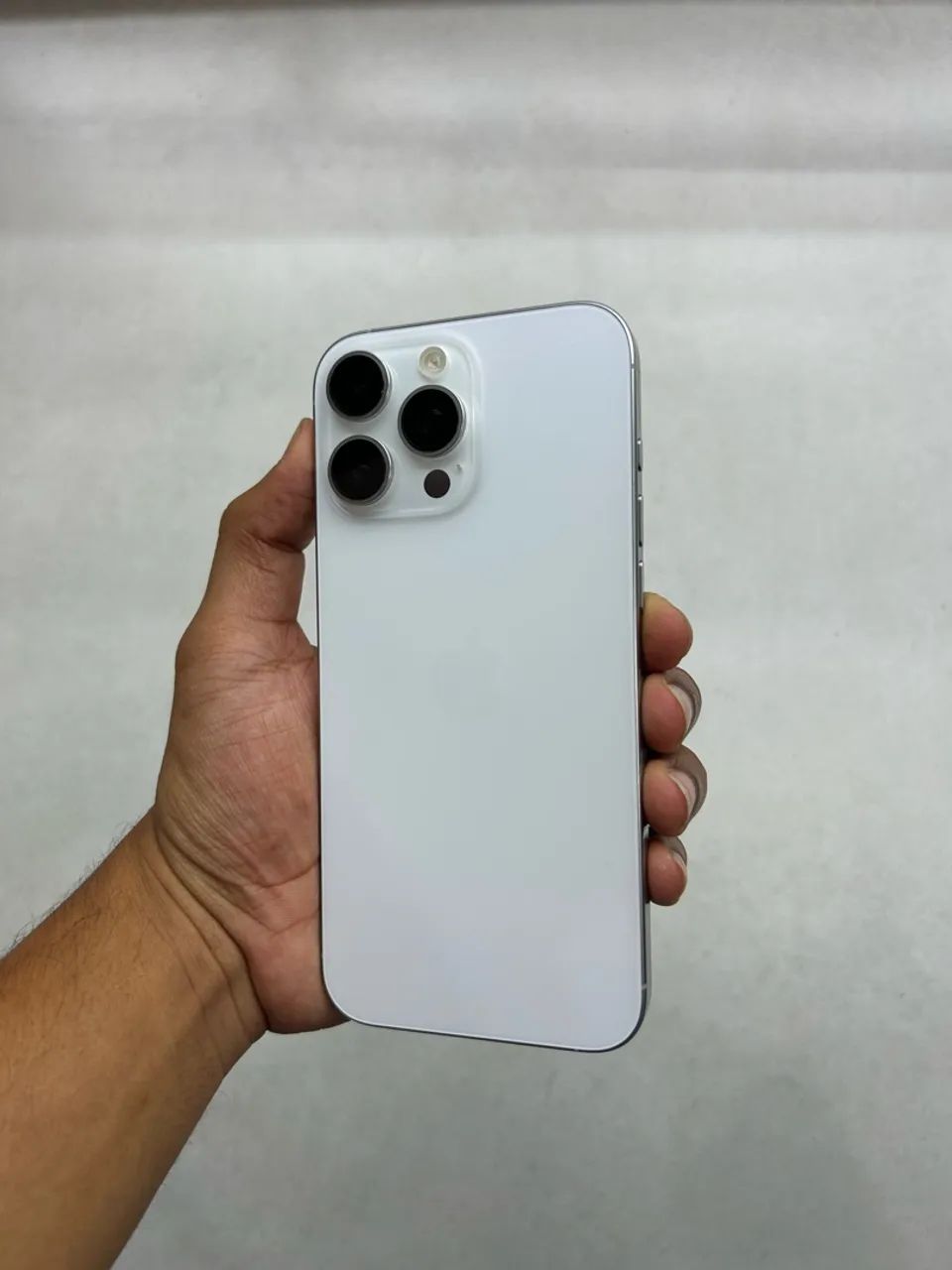 iPhone 16 Pro Max - Foto 3